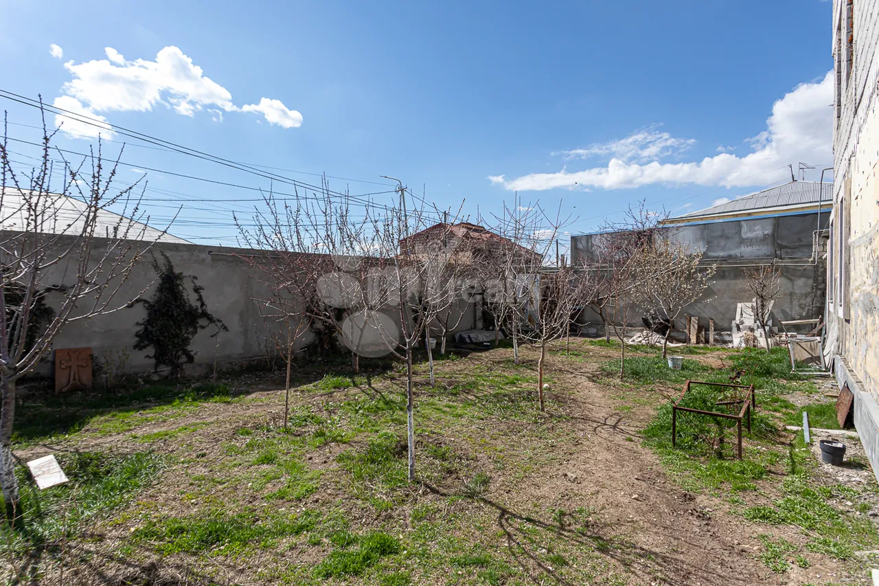 Купить дом Канакер 17ый ул, Канакер-Зейтун Ереван, 160154