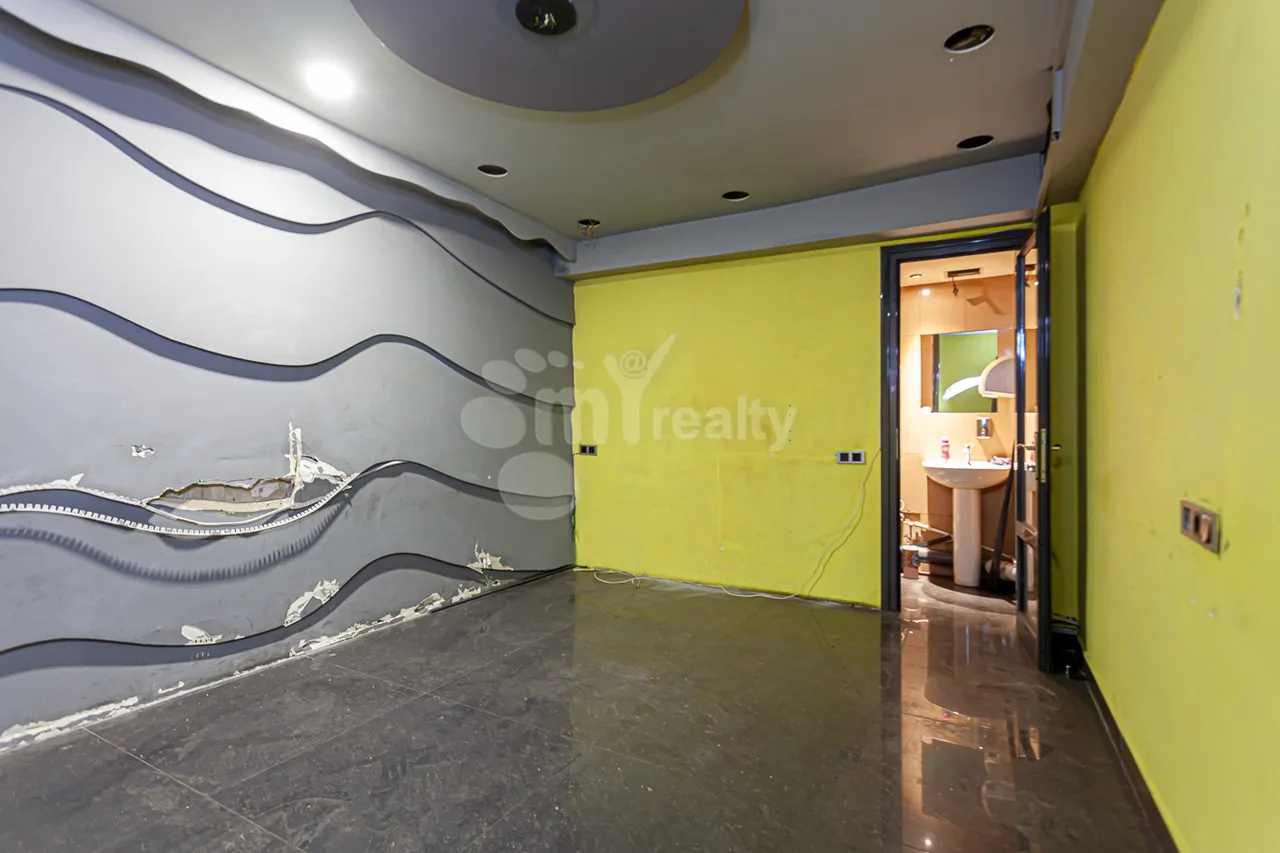 Commercial property for sale Koryun St, Center Yerevan, 161391