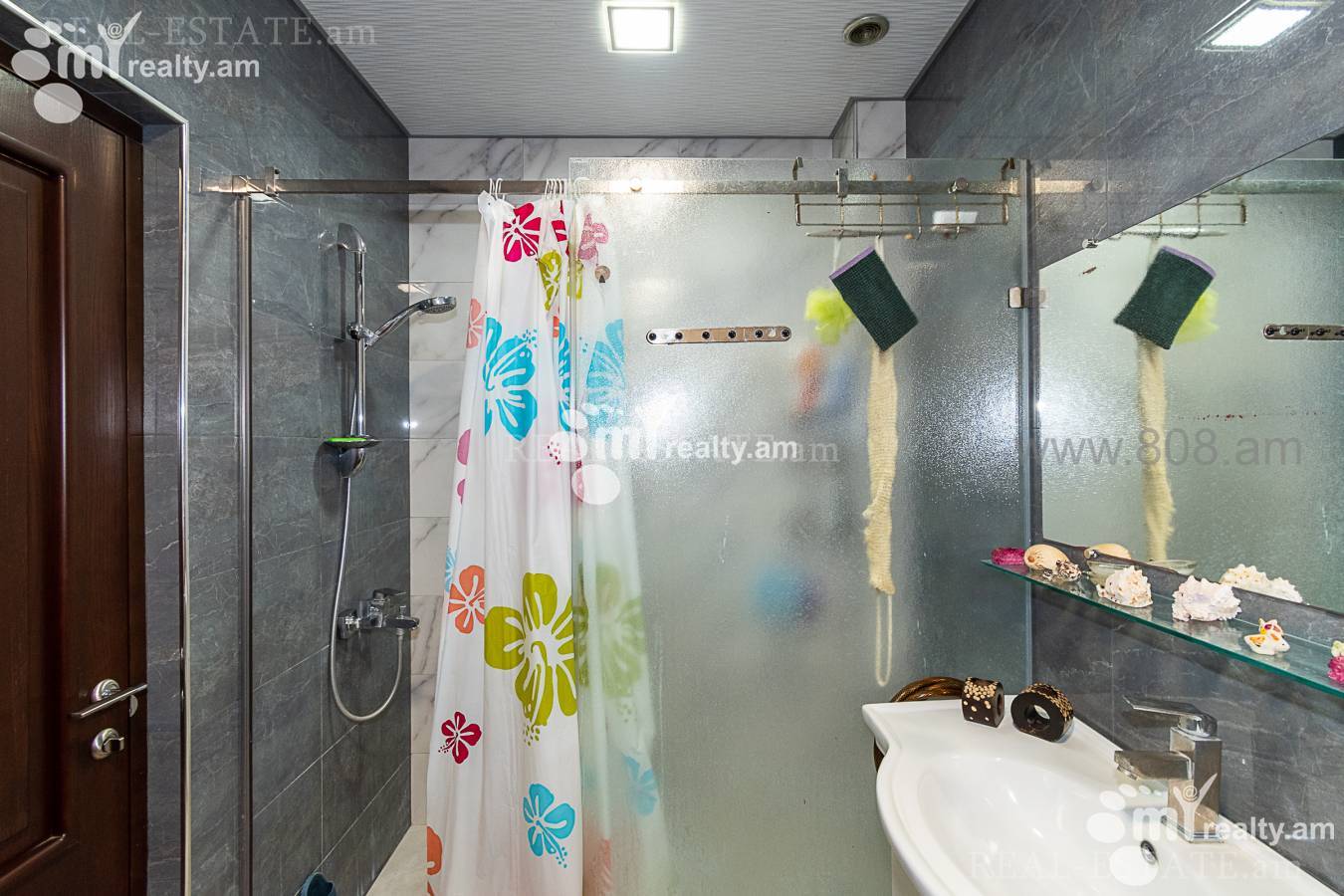 3 bedroom apartment for rent خیابان برادران اوربِلی, عربگیر ایروان, 158299