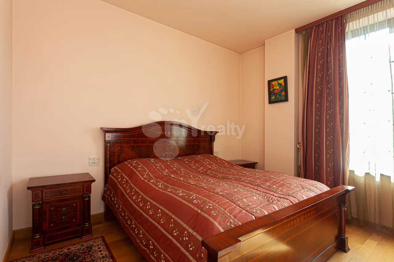 4 bedroom apartment for sale D. Demirchyan St, Center Yerevan, 161809