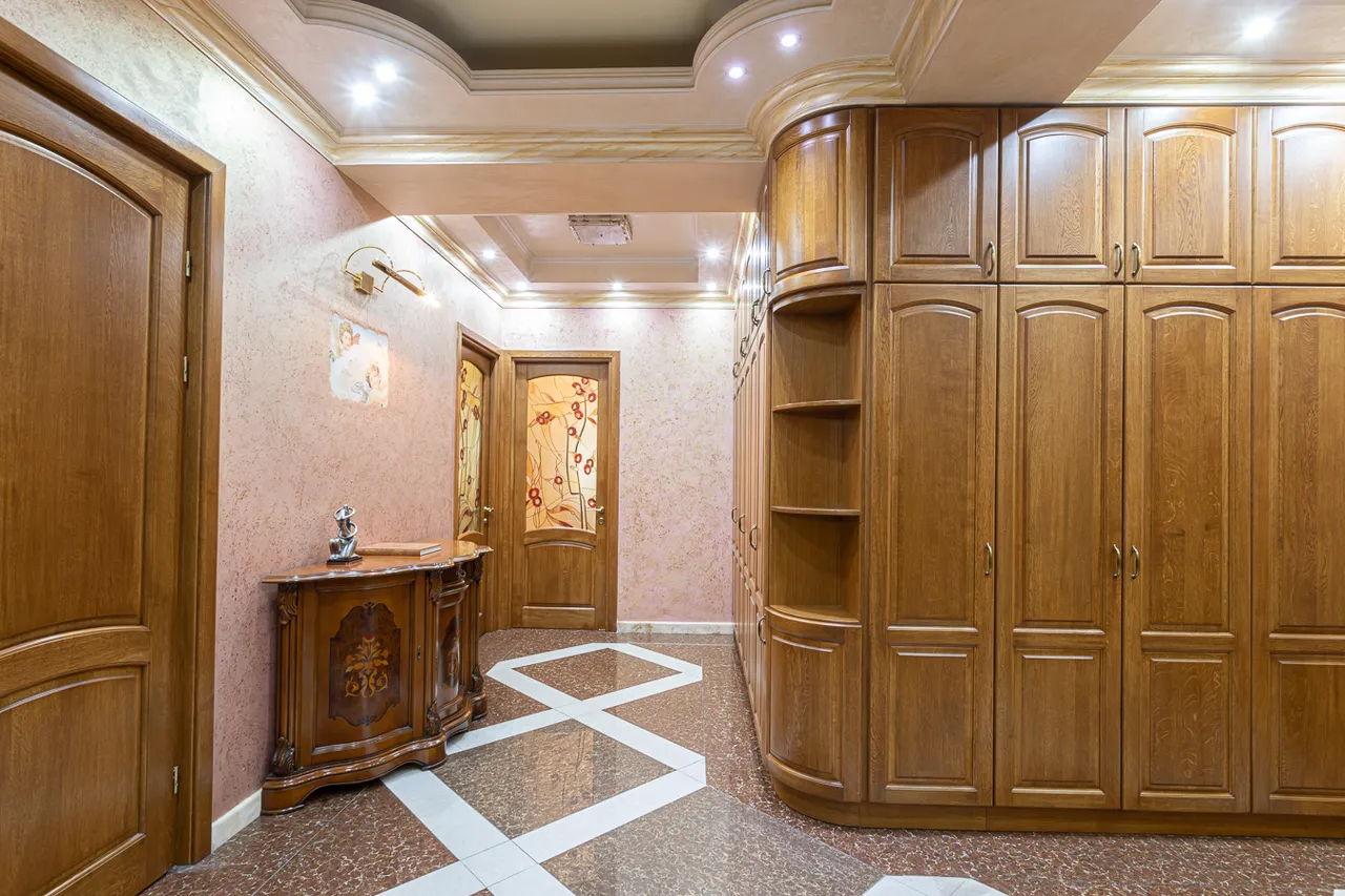 3 սենյականոց բնակարան վարձով Հին երևանցու փող, Կենտրոն Երևան, 159734