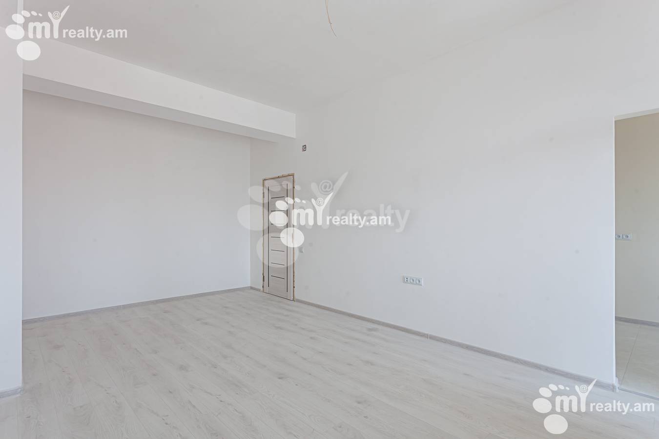 3 սենյականոց բնակարան  Գրիբոեդովի փող, Արաբկիր Երևան, 156050