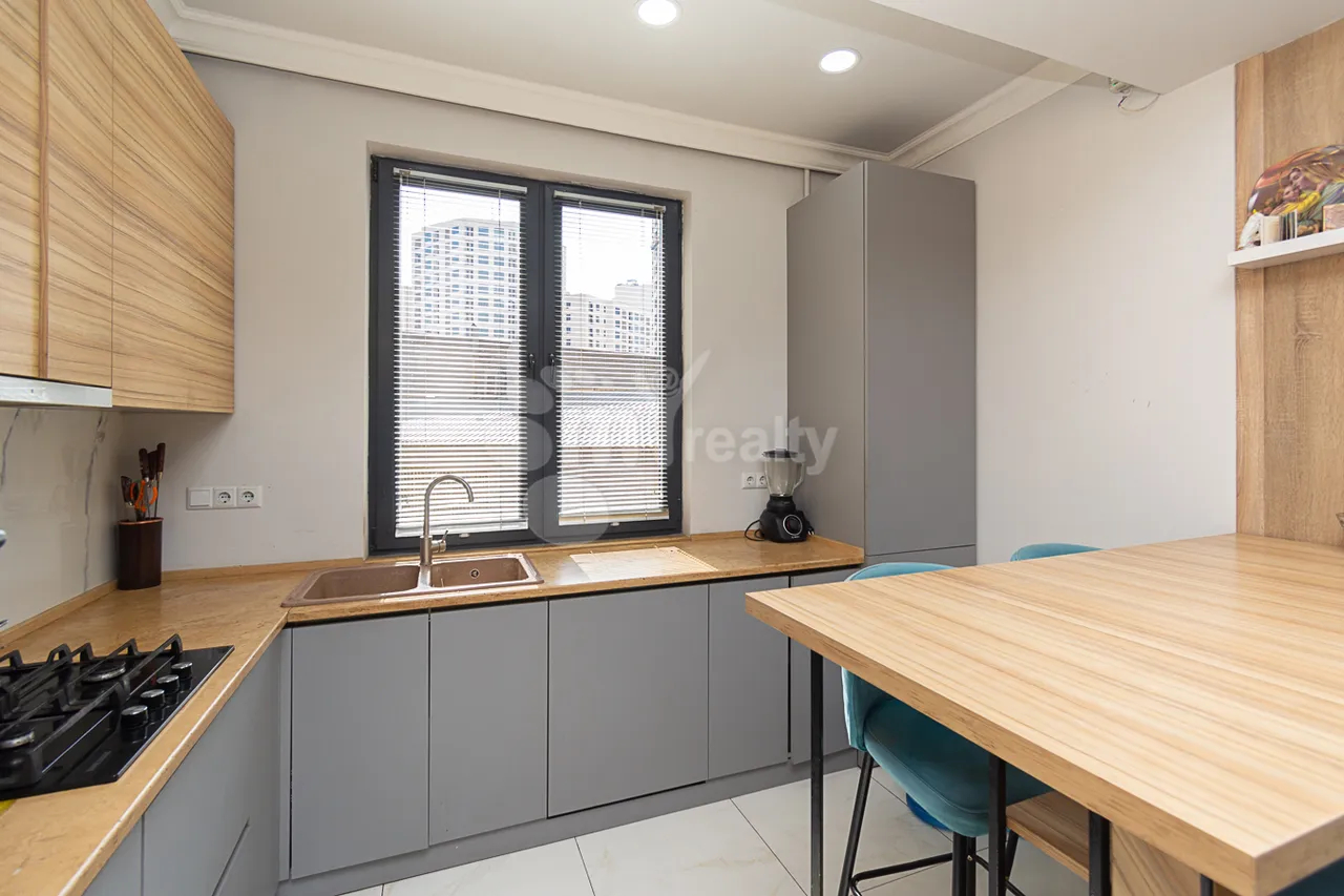 4 սենյականոց բնակարան  Ն. Տիգրանյան փող փակ, Արաբկիր Երևան, 160010