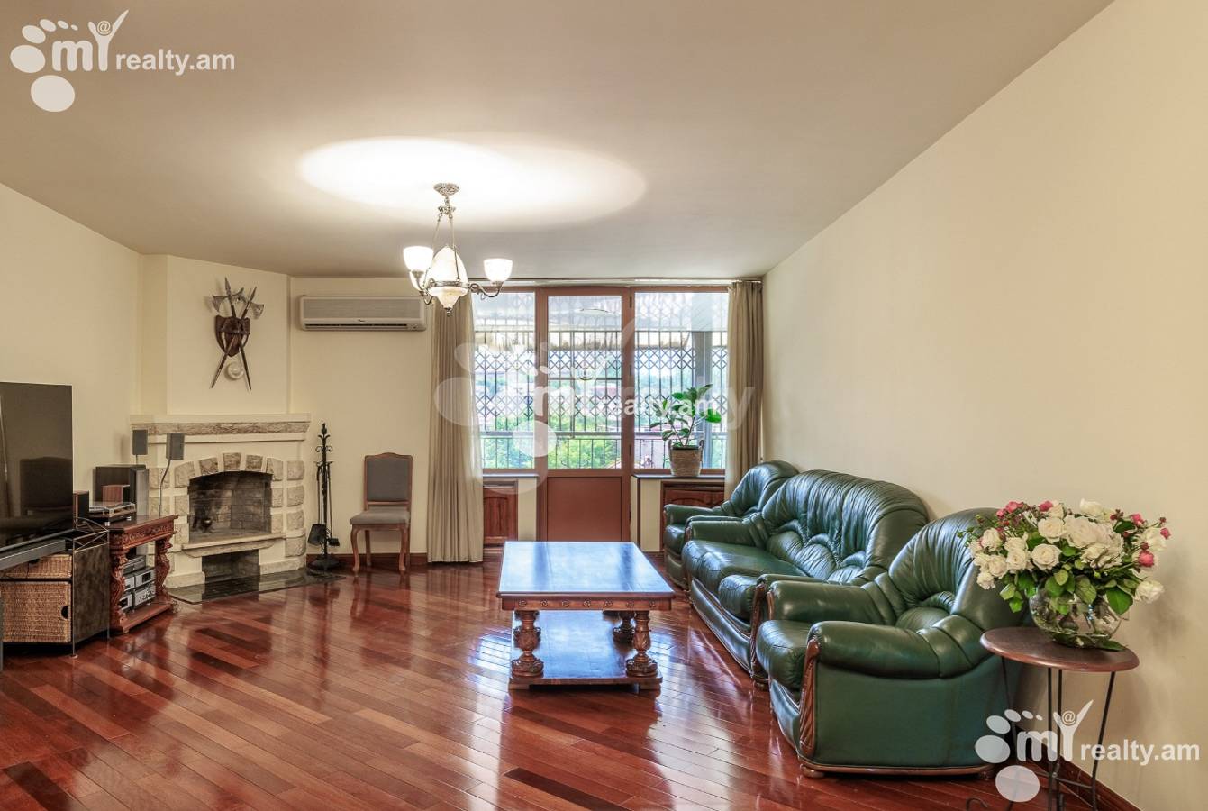 Купить 6 комнатную квартиру Таманян ул, Центр Ереван, 156195