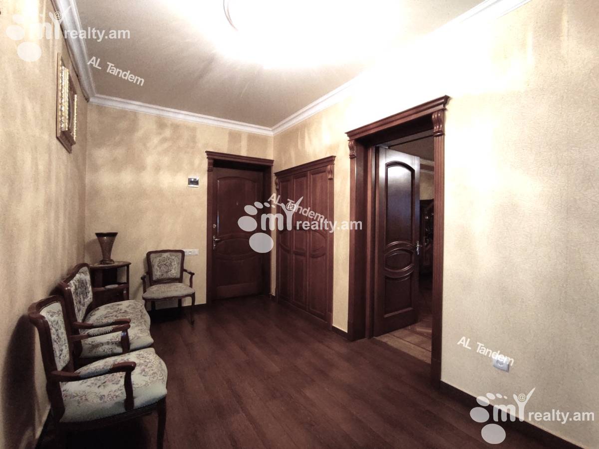 Купить 3 комнатную квартиру Азатутян пр, Арабкир Ереван, 126071