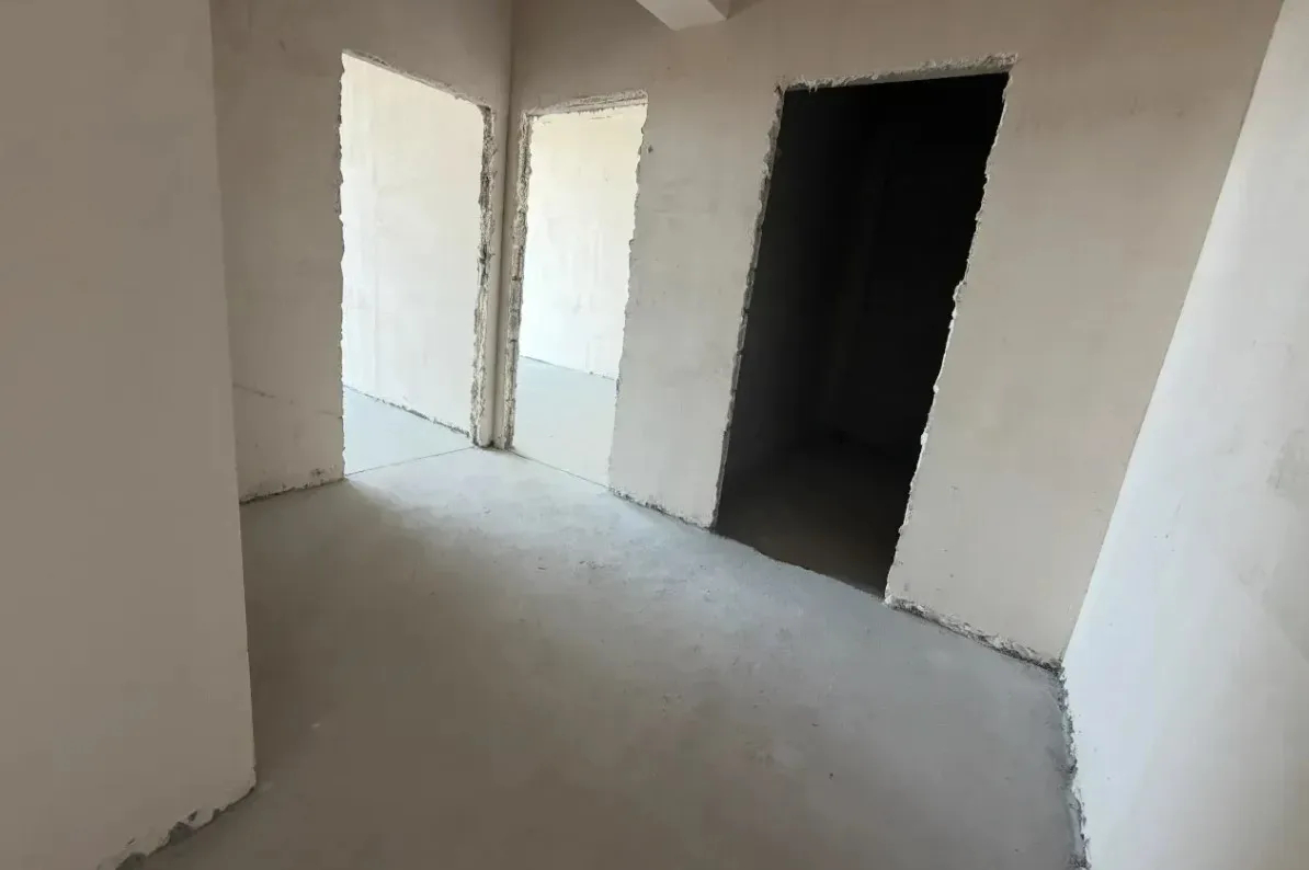 3 սենյականոց բնակարան  Մոլդովական փող, Նոր Նորք Երևան, 161027