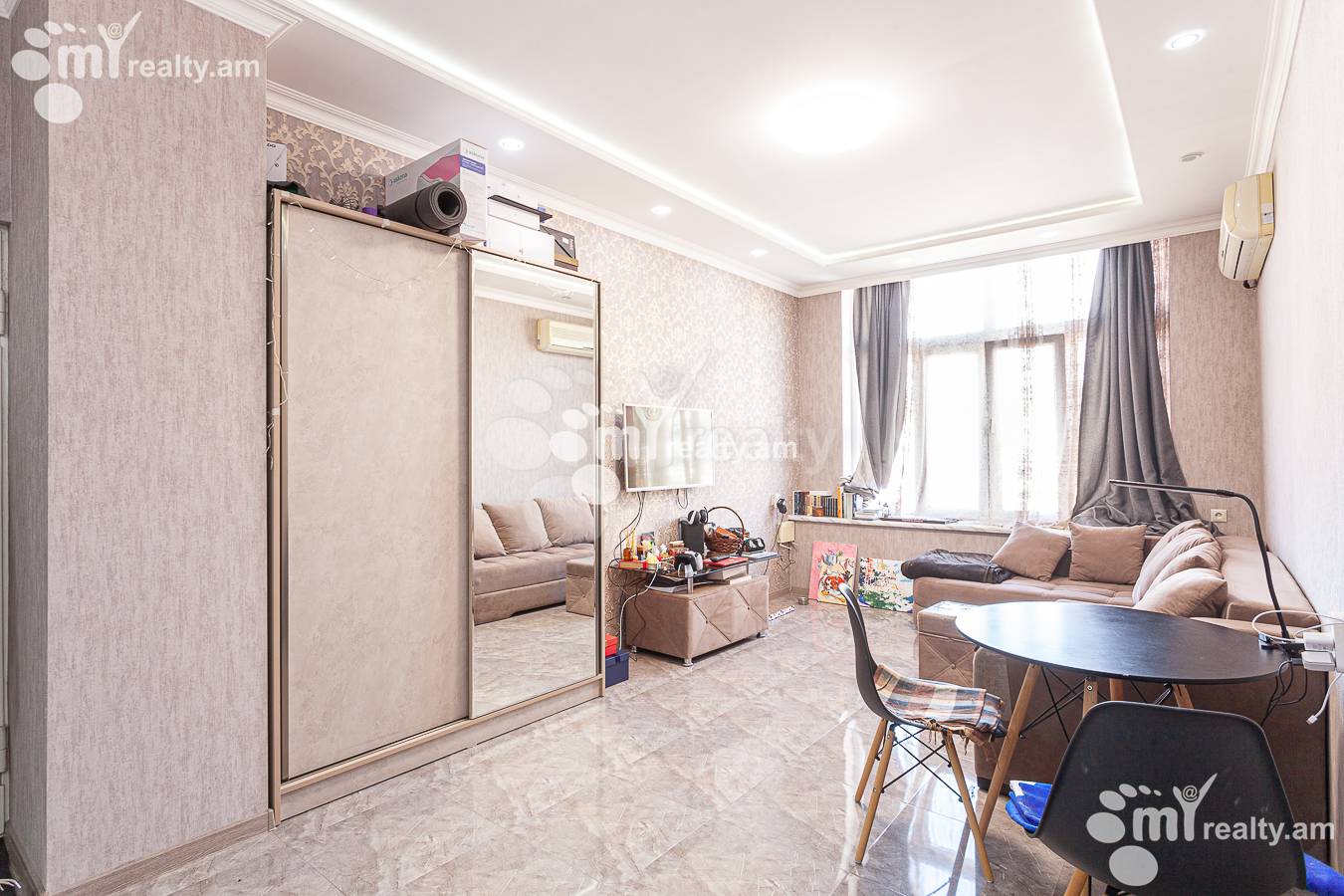 2 bedroom apartment for sale خیابان ماشتوتس, مرکز شهر ایروان, 147144