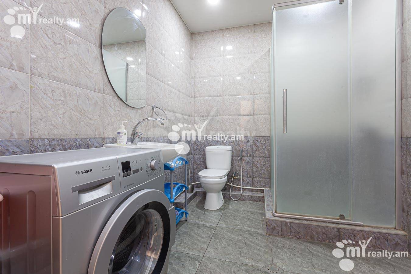 Купить 3 комнатную квартиру Налбандян ул, Центр Ереван, 155043