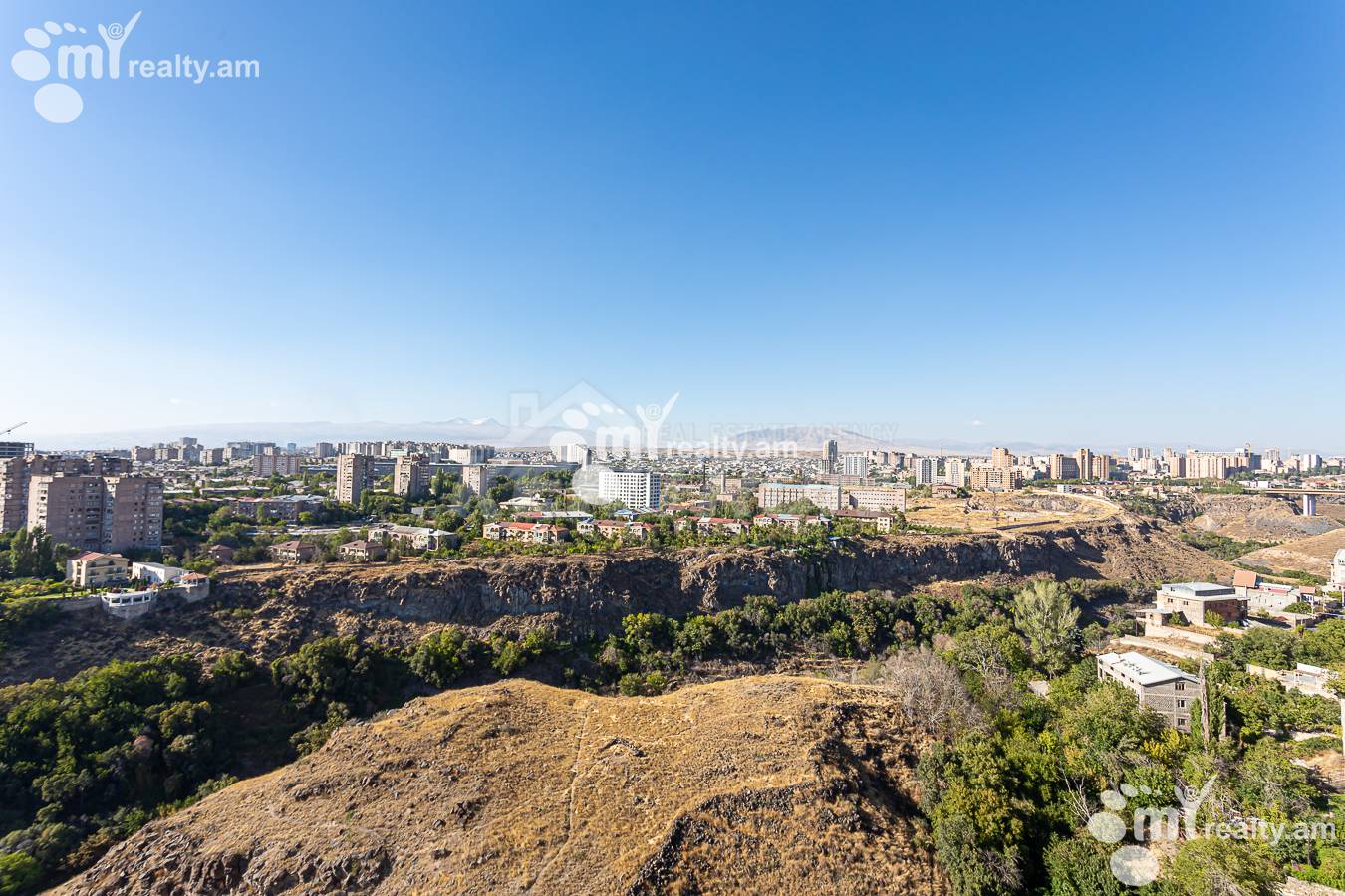 3 սենյականոց բնակարան  Քեռու փող, Արաբկիր Երևան, 156794