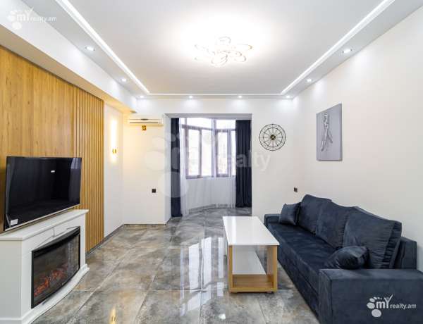 1-senyakanoc-bnakaran-vacharq-Yerevan-Center