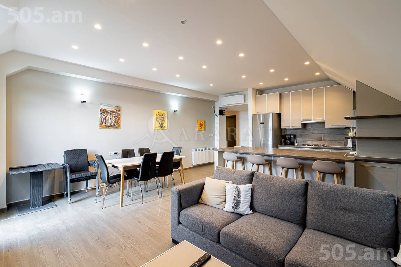 Снять 3 комнатную квартиру Антараин ул, Центр Ереван, 154429