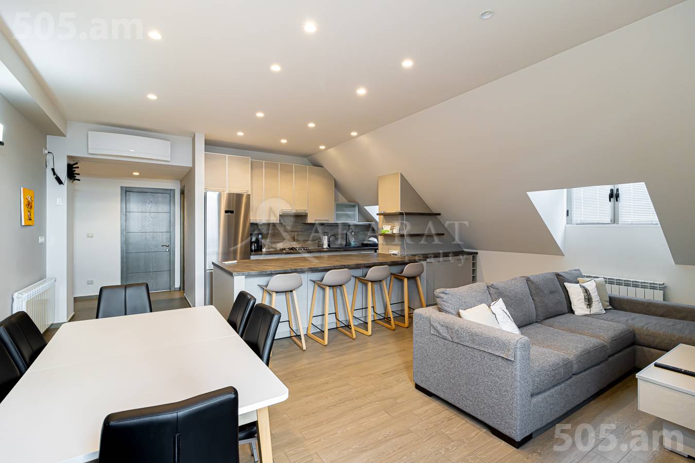 Снять 3 комнатную квартиру Антараин ул, Центр Ереван, 154429