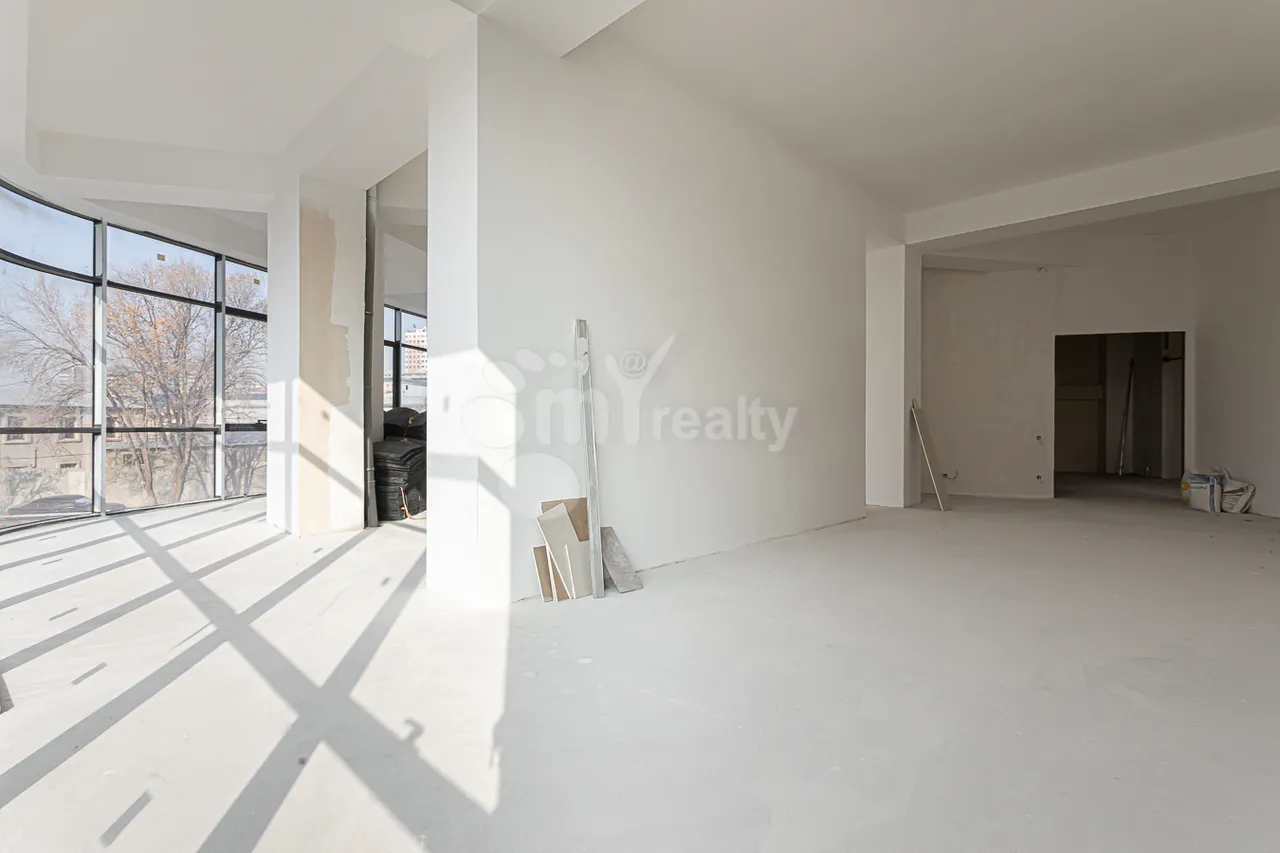 Commercial property for rent N. Zaryan St, Arabkir Yerevan, 158319