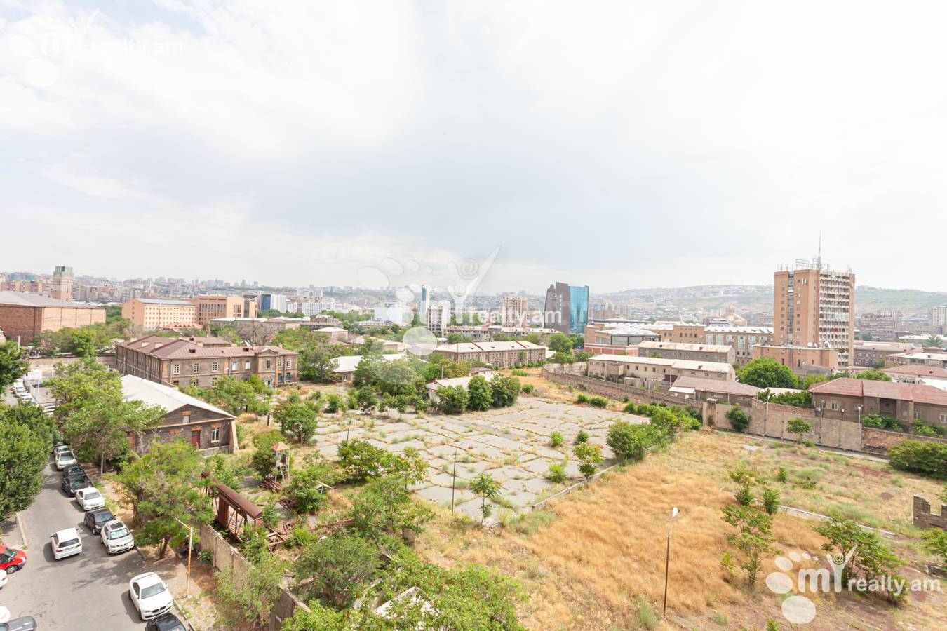 Купить 4 комнатную квартиру Аргишти ул, Центр Ереван, 151693