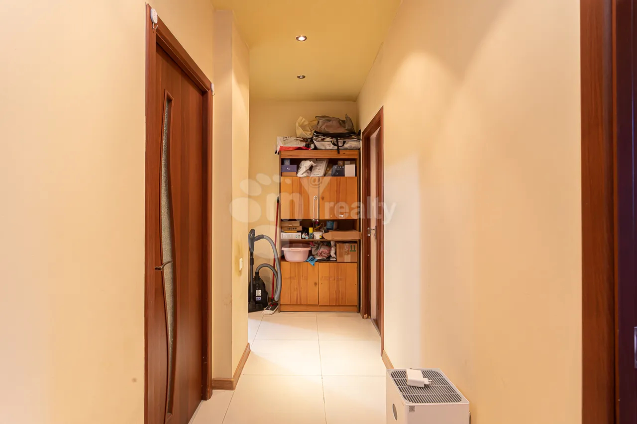 4 bedroom apartment for sale A. Avetisyan St, Arabkir Yerevan, 159612
