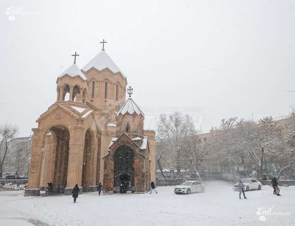 3-senyakanoc-bnakaran-vacharq-Yerevan-Center
