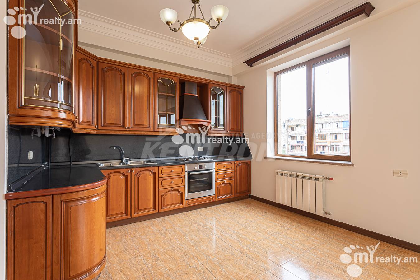 4 bedroom apartment for sale خیابان واردانانتس, مرکز شهر ایروان, 156883