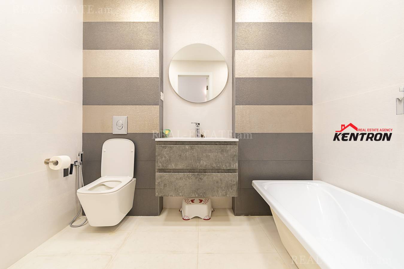 4 bedroom apartment for sale Aram St, Center Yerevan, 131060