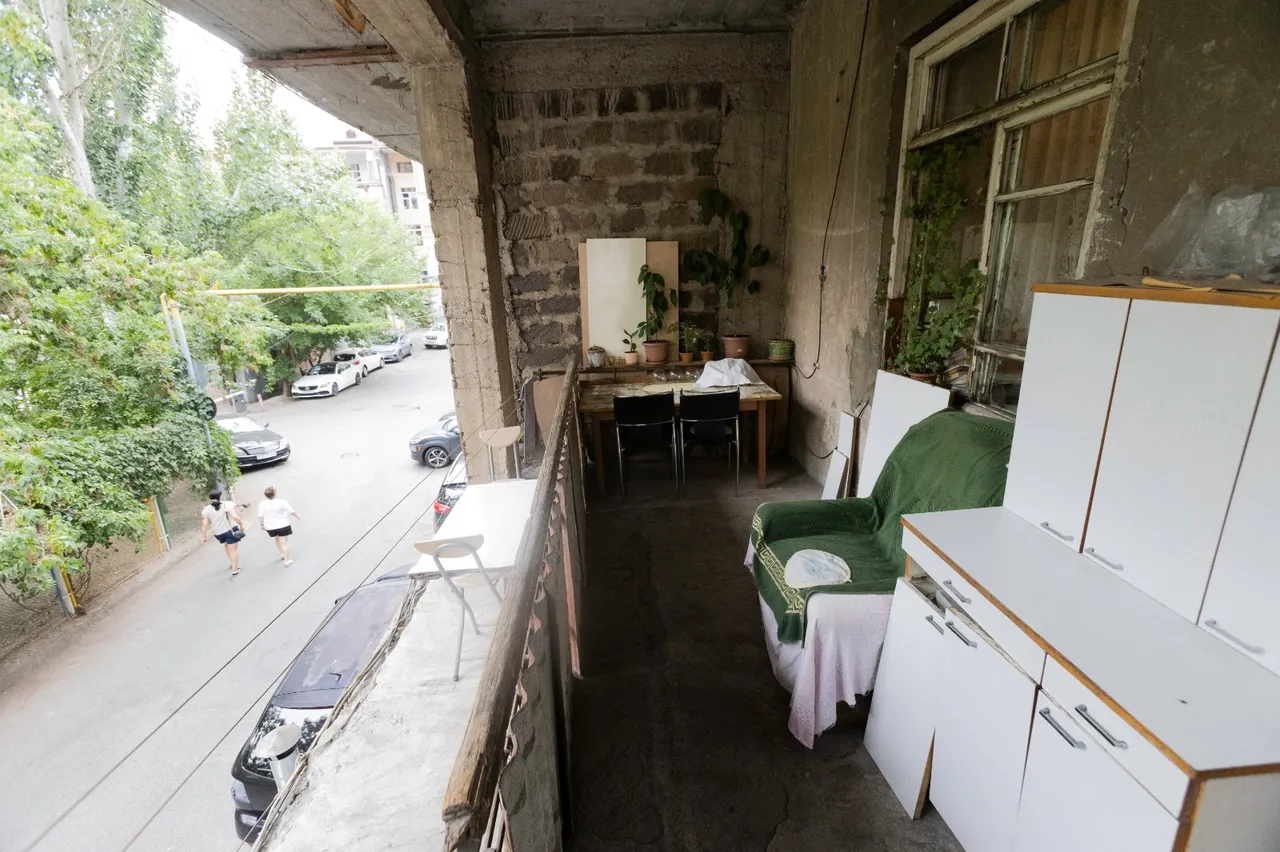 1 սենյականոց բնակարան  Մայիսյան փող, Կենտրոն Երևան, 158416