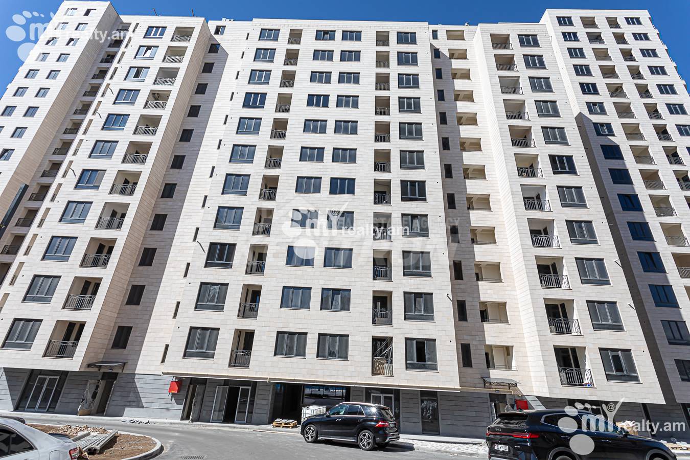 4 bedroom apartment for sale خیابان گِریبودوف, عربگیر ایروان, 156739