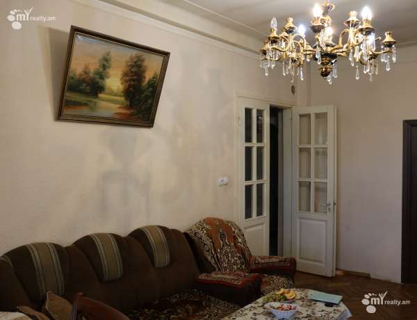 5-senyakanoc-bnakaran-vacharq-Yerevan-Center