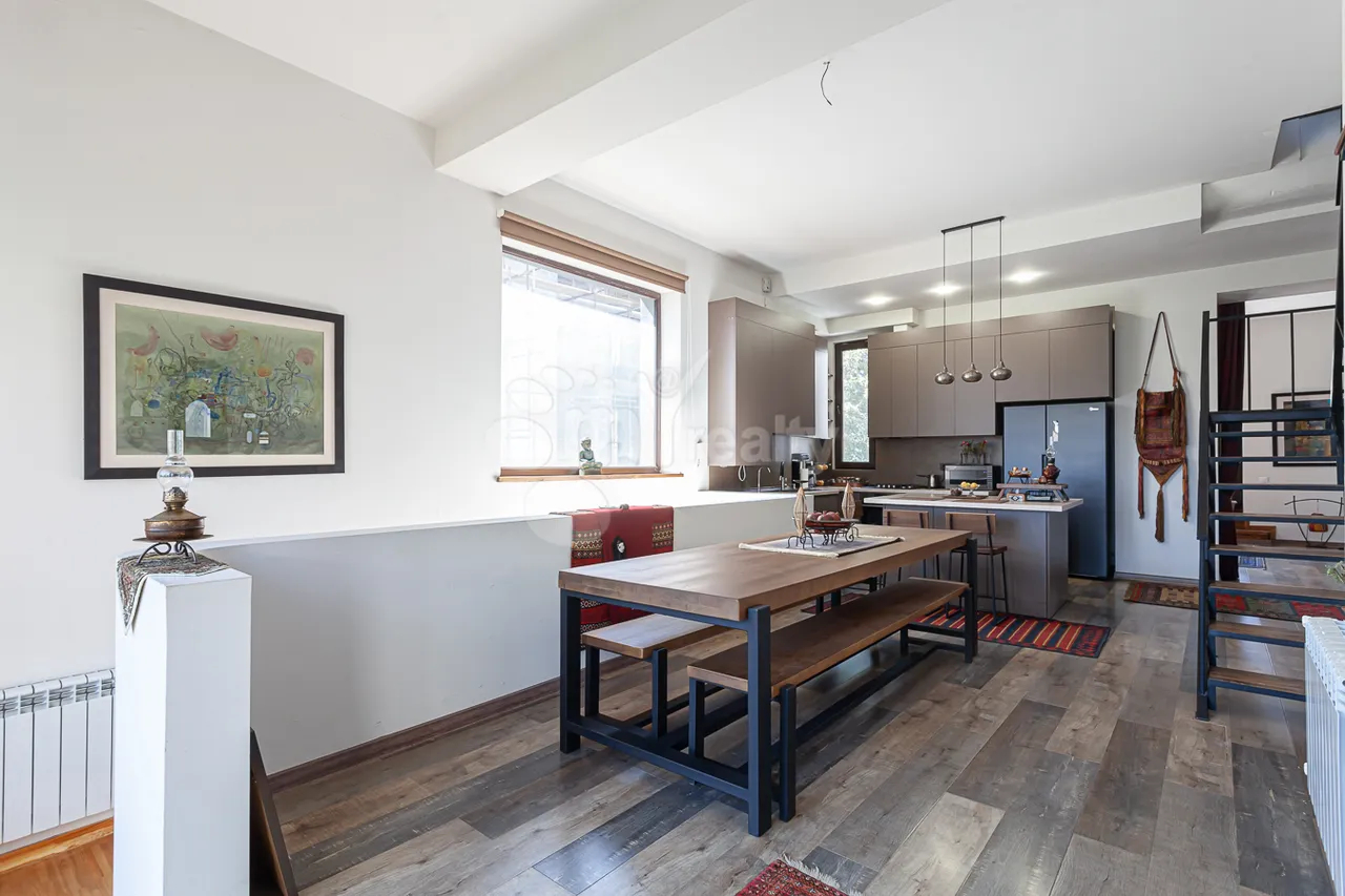 House for sale Fizkulturnikner St, Center Yerevan, 157326