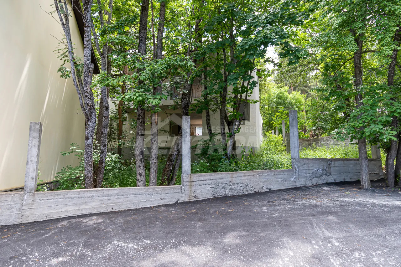 House for sale V. Harutyunyan street, Tsaghkadzor Kotajk, 157255