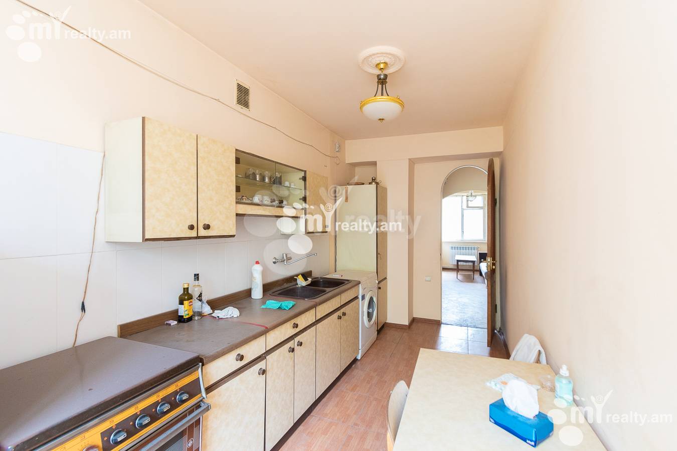 3 սենյականոց բնակարան  Ե. Քոչար փող, Կենտրոն Երևան, 152019