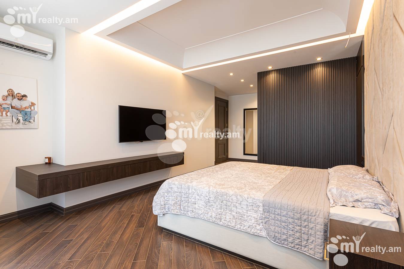 3 bedroom apartment for sale خیابان تِسی تِسِرناکابِرد, مرکز شهر ایروان, 156364