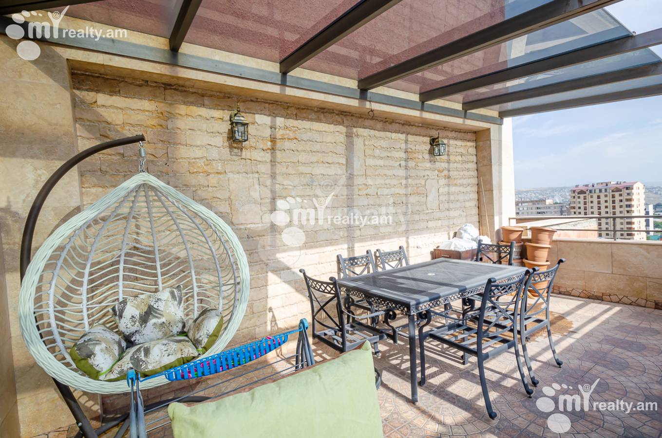 4 սենյականոց բնակարան  Կոմիտասի պող, Արաբկիր Երևան, 153021