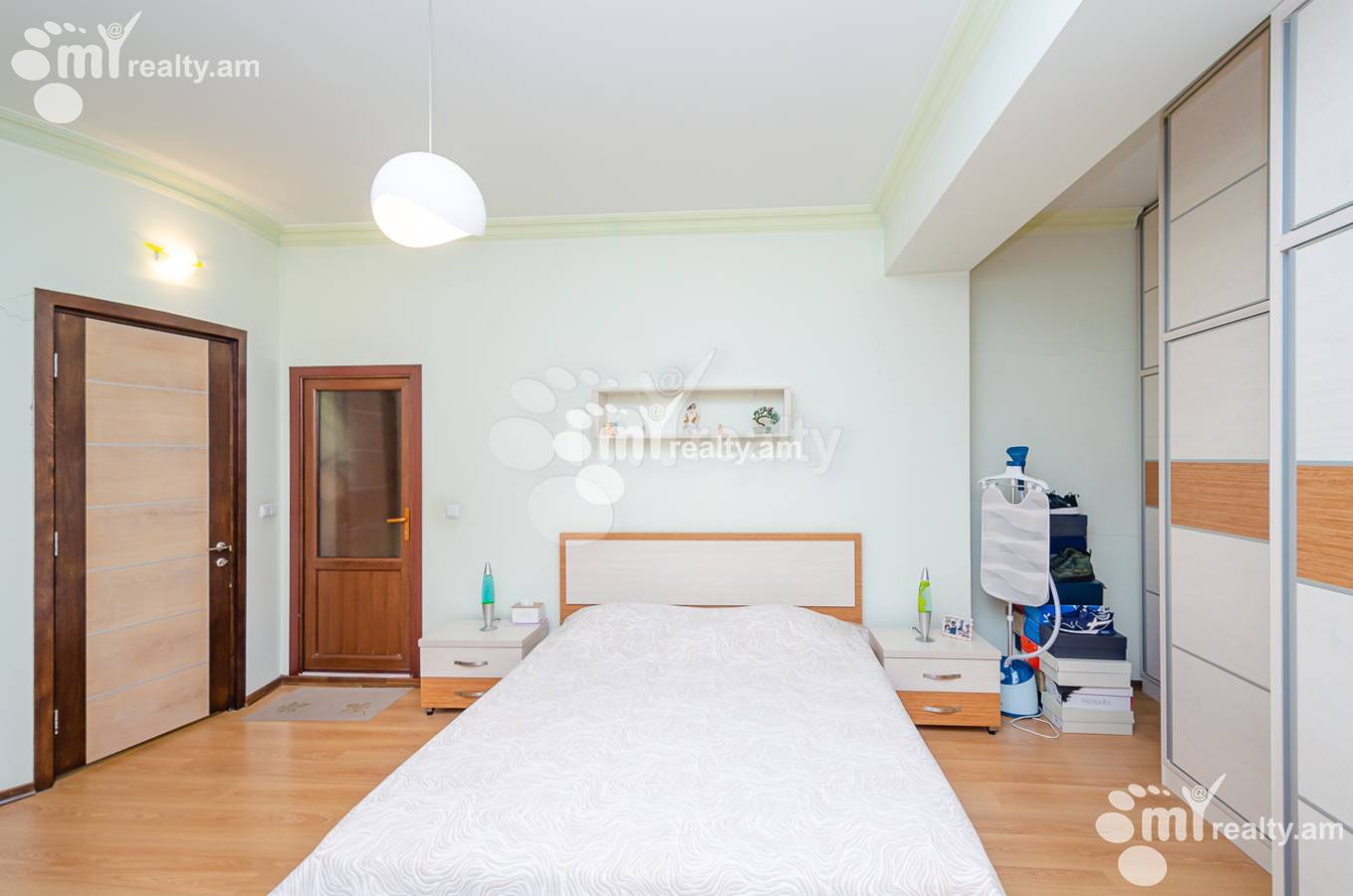4 սենյականոց բնակարան  Կոմիտասի պող, Արաբկիր Երևան, 153021