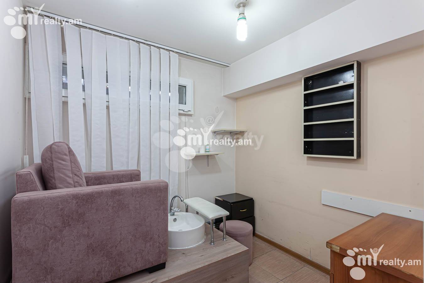 Commercial property for rent Abovyan St, Center Yerevan, 154004