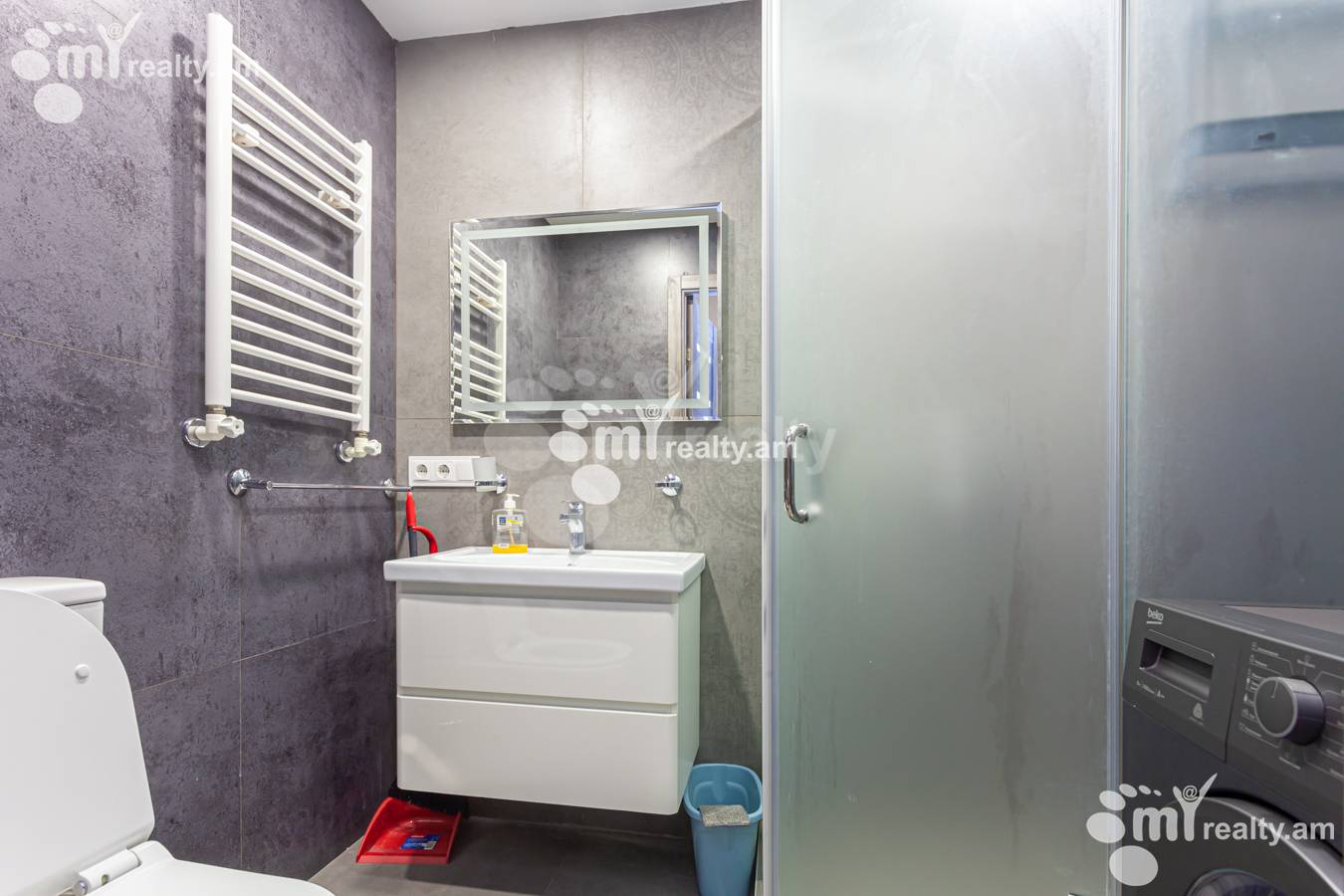 3 bedroom apartment for rent Antarayin St, Center Yerevan, 151305