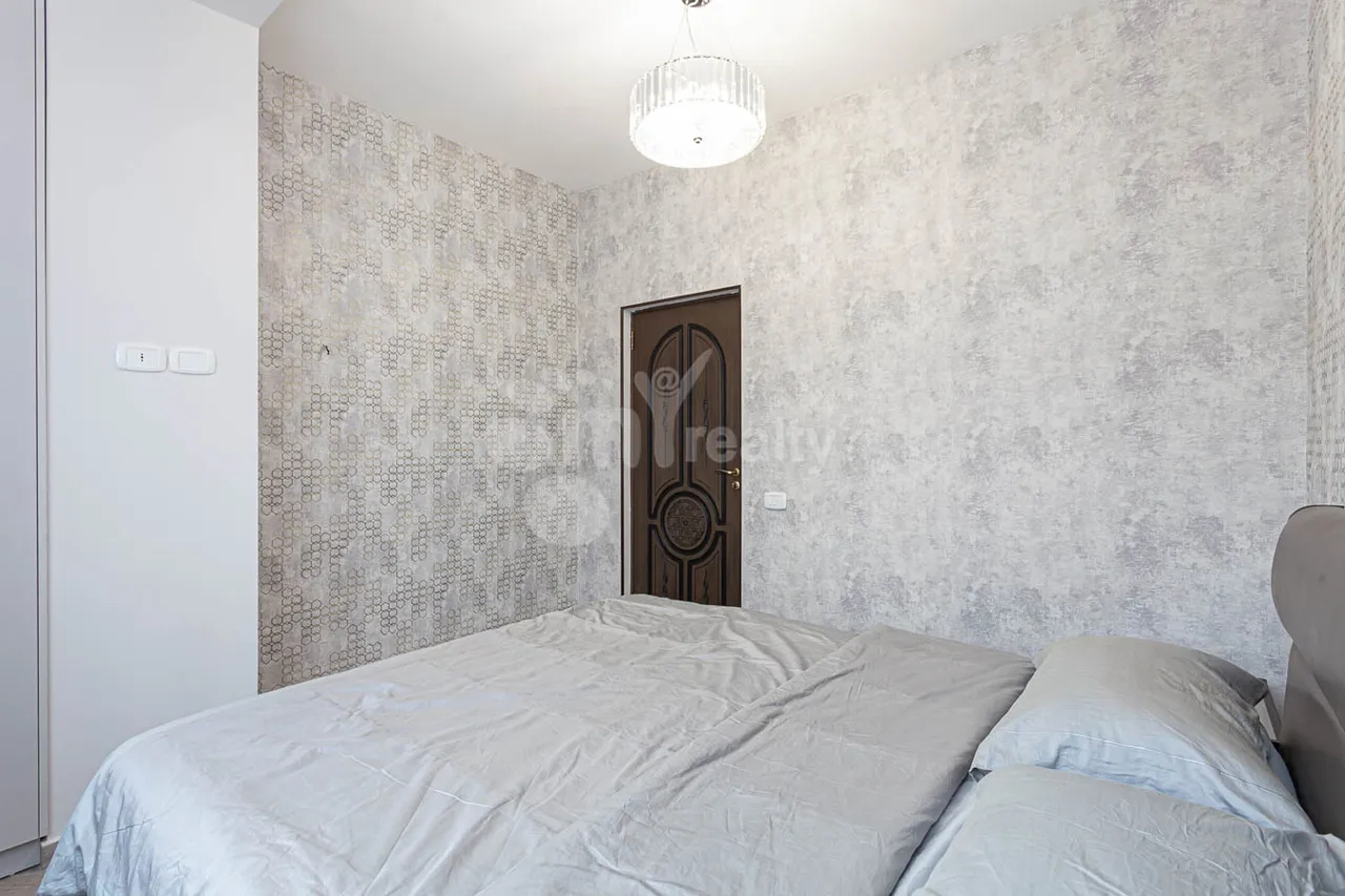 3 սենյականոց բնակարան վարձով Արամի փող, Կենտրոն Երևան, 160116