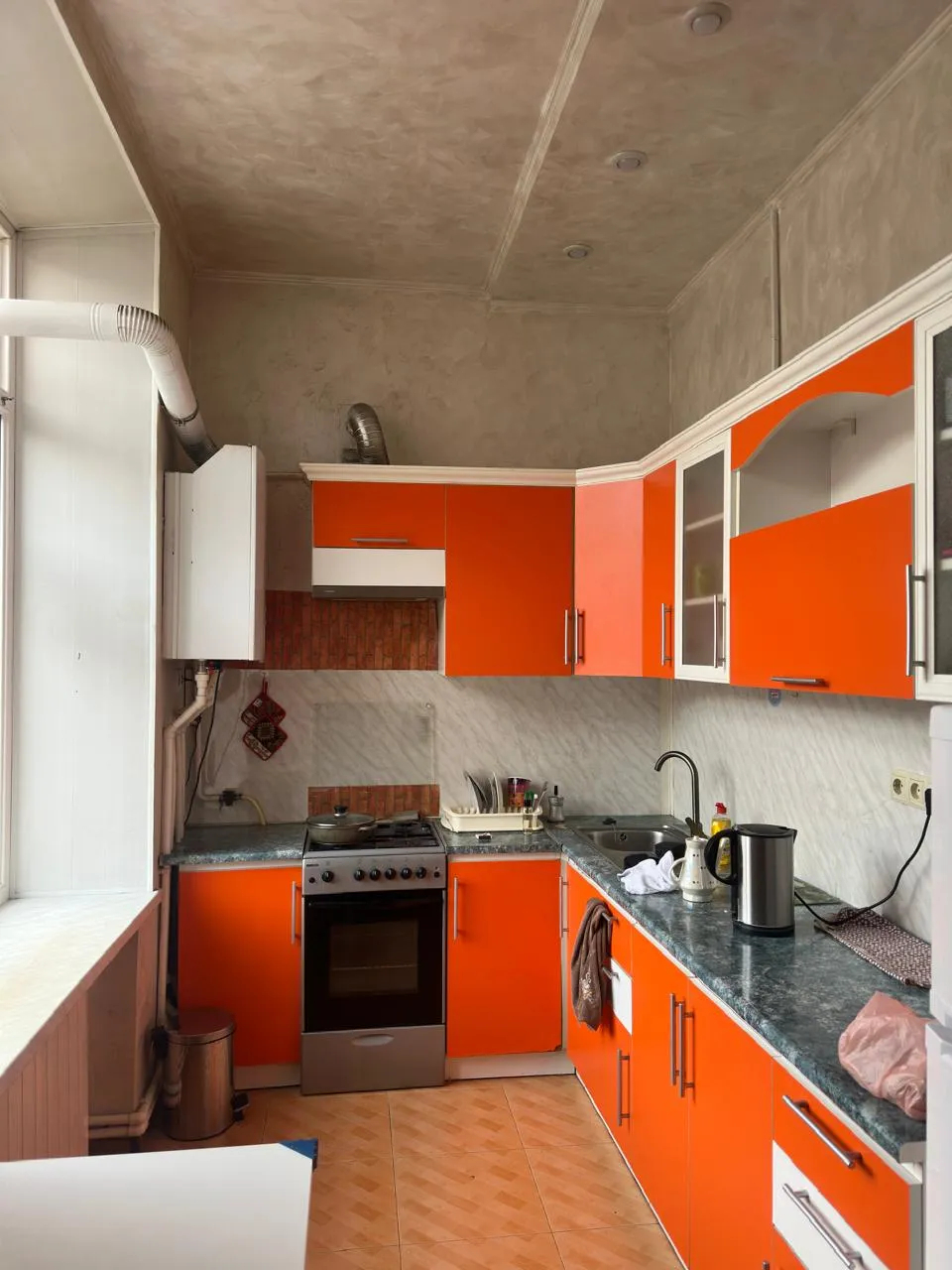 3 սենյականոց բնակարան  Աբովյան փող, Կենտրոն Երևան, 159901