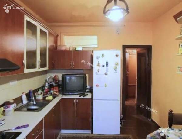 bnakaran/2-senyakanoc/Vardanants+St/Center/Yerevan