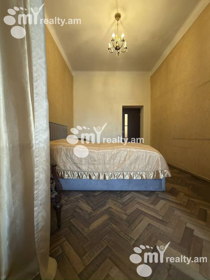 3 bedroom apartment for sale Paronyan St, Center Yerevan, 159679