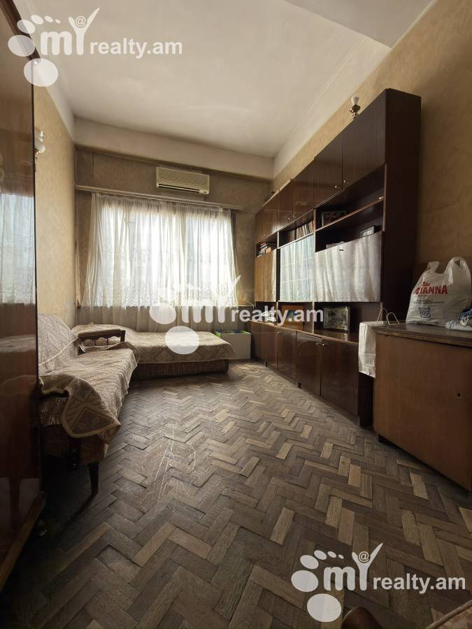 3 bedroom apartment for sale Paronyan St, Center Yerevan, 159679