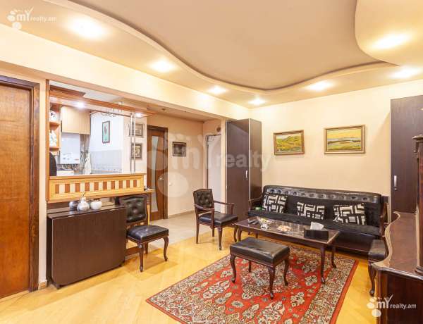 2-senyakanoc-bnakaran-vacharq-Yerevan-Center