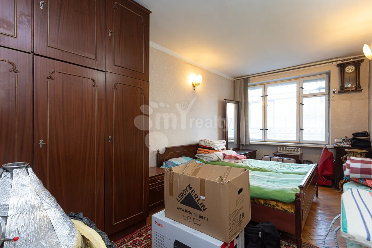3 bedroom apartment for sale Buzand St, Center Yerevan, 158424