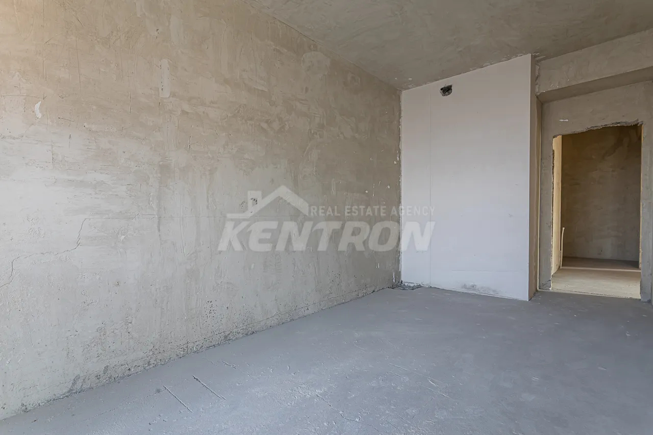 4 bedroom apartment for sale Rostom St, Center Yerevan, 158376