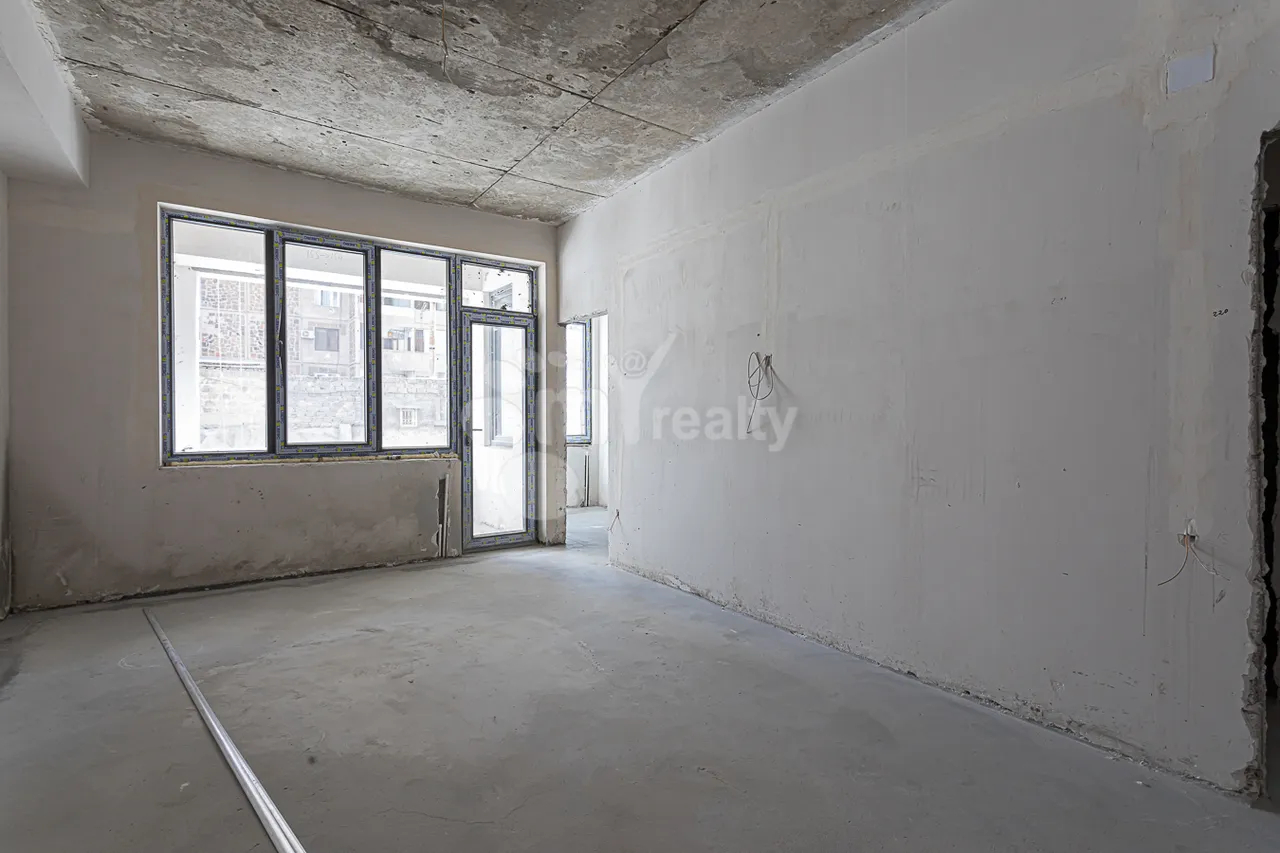 4 սենյականոց բնակարան  Գրիբոեդովի փող, Արաբկիր Երևան, 157189