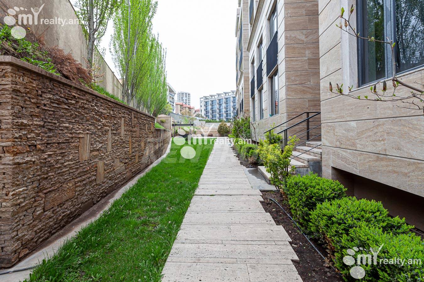 3 սենյականոց բնակարան  Անտառային փող, Կենտրոն Երևան, 155237