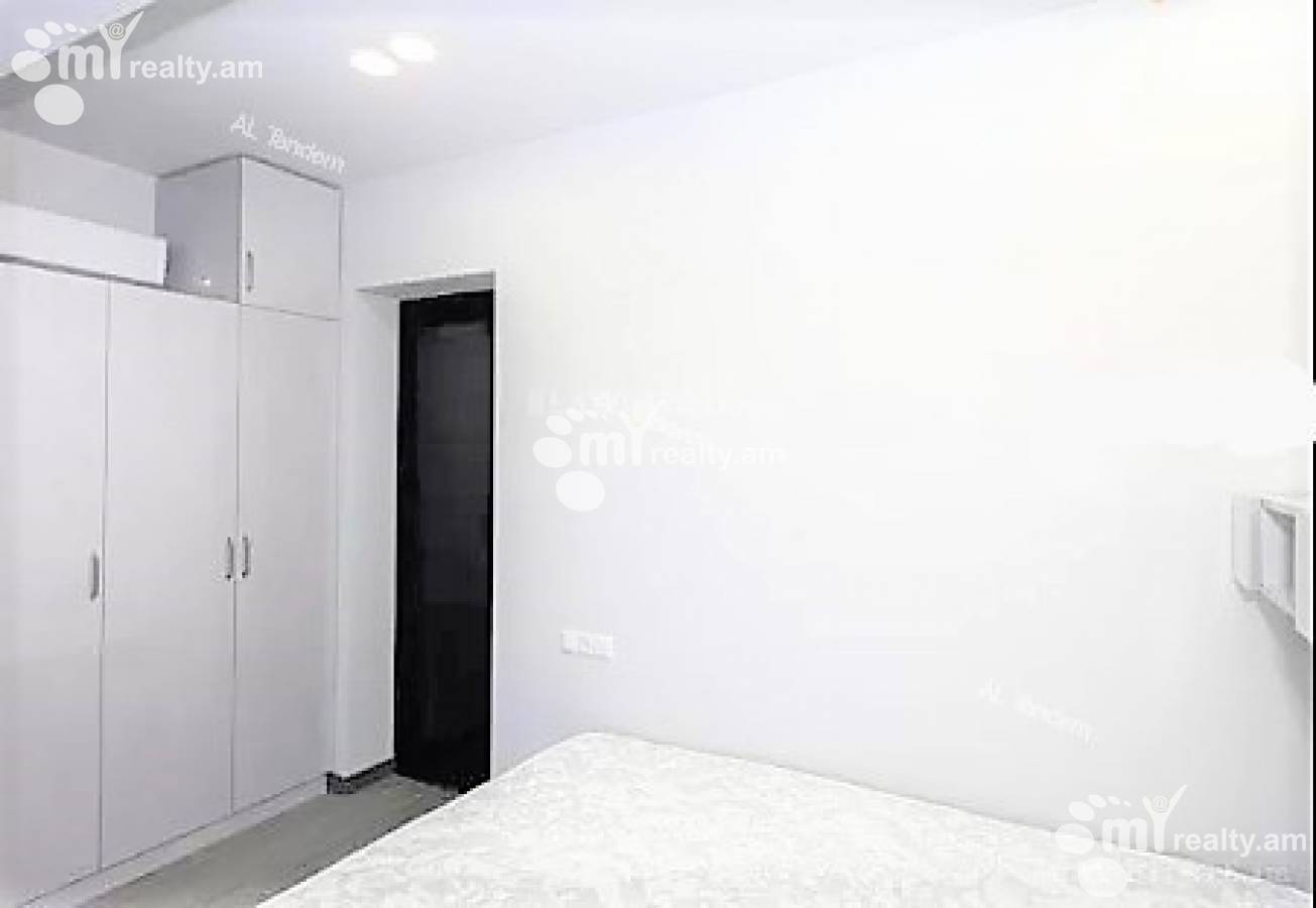 Купить 2 комнатную квартиру Маштоца пр, Центр Ереван, 140509