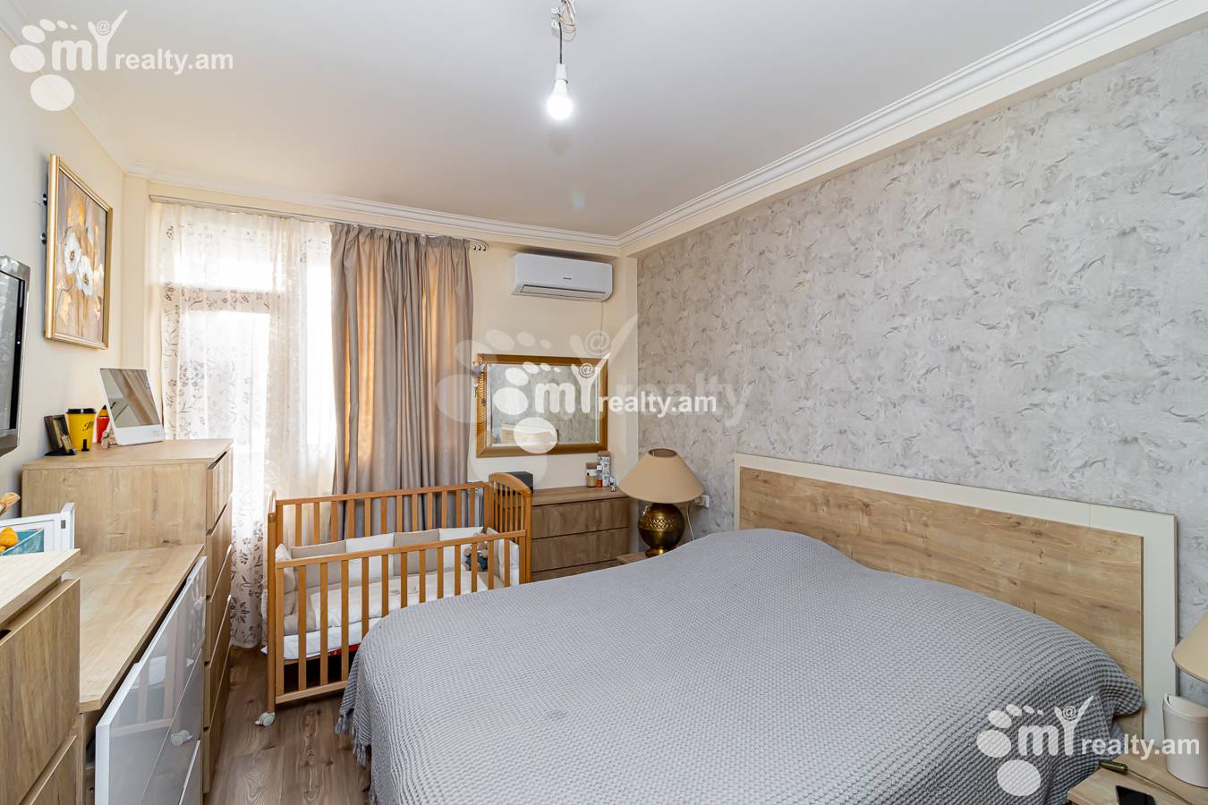 Купить 3 комнатную квартиру Амирян ул, Центр Ереван, 154203