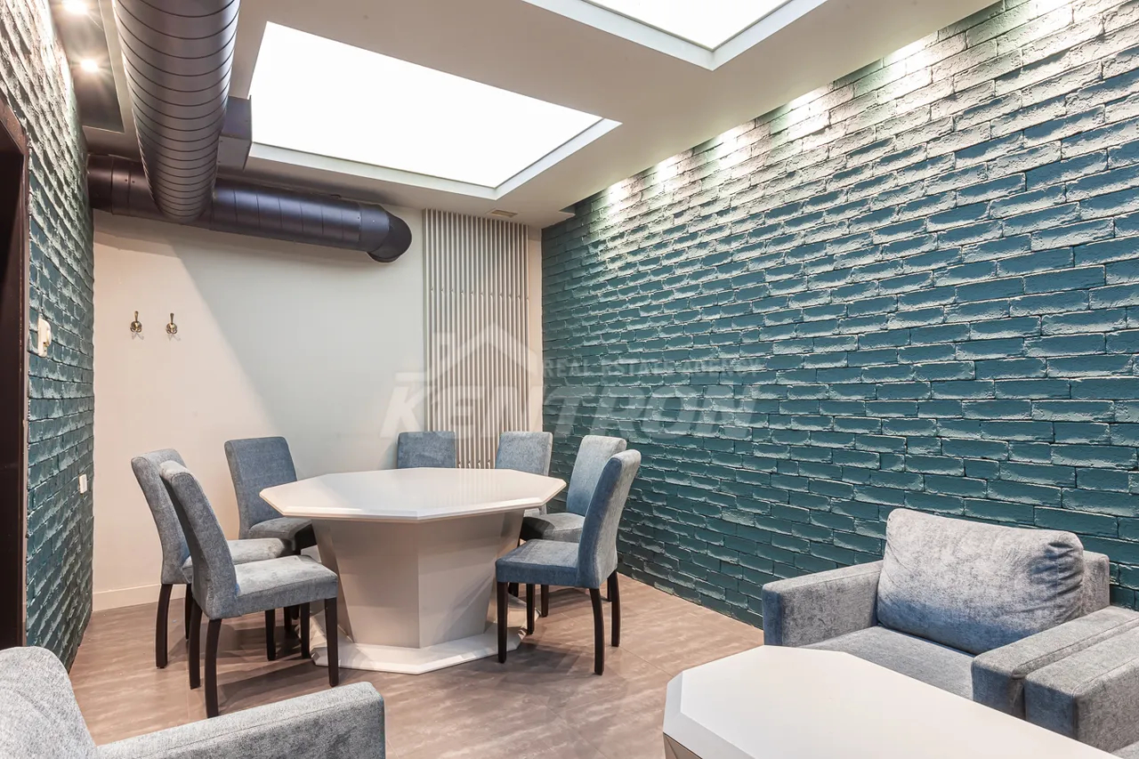 Commercial property for sale Charents St, Center Yerevan, 157293