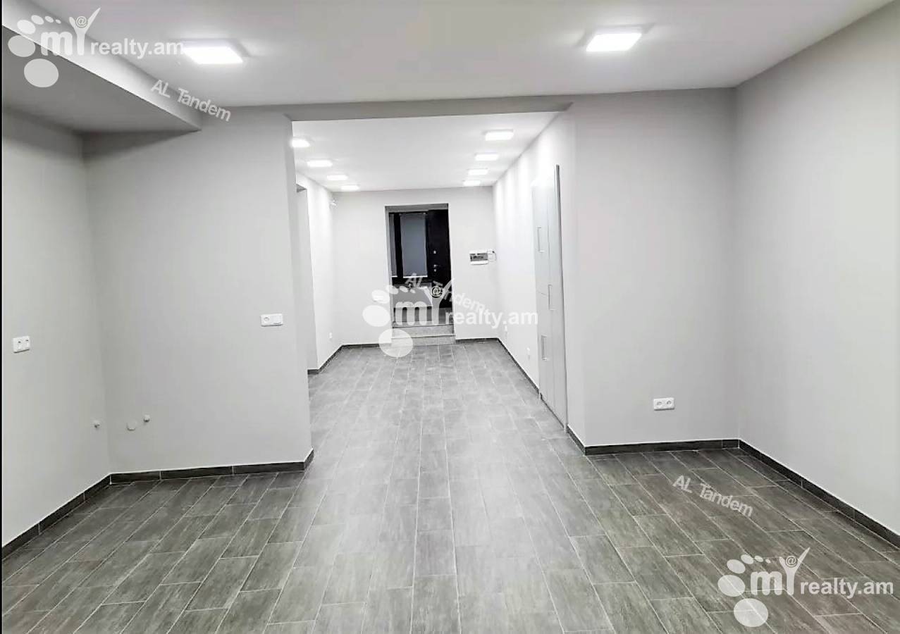 Commercial property for rent Mashtots Ave, Center Yerevan, 140295