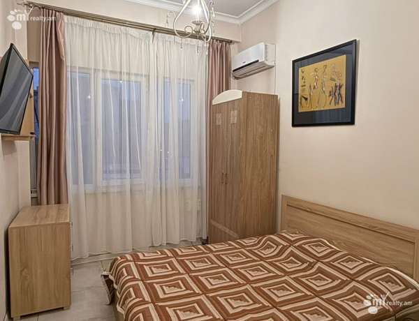 1-senyakanoc-bnakaran-vardzakalutyun-Yerevan-Center