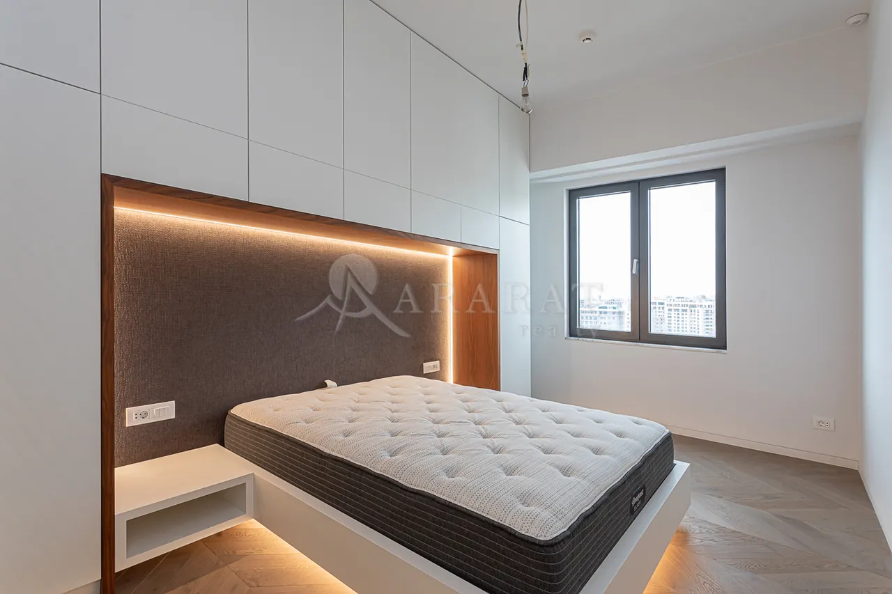 4 bedroom apartment for sale Pushkin St, Center Yerevan, 157581