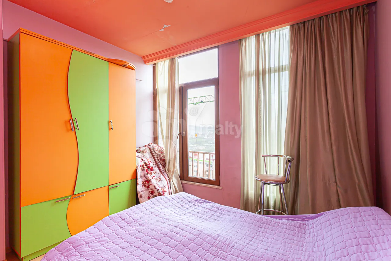 3 bedroom apartment for sale Orbeli Yeghbayrner   St, Arabkir Yerevan, 160353